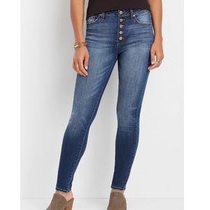 Hardly worn KanCan™ High Rise Button Fly Skinny Jean